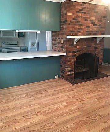 4th image of 137 W Meadowview Dr