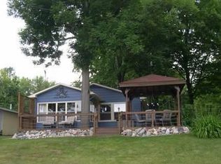 4215 S Oak Dr, Beaverton, MI 48612
