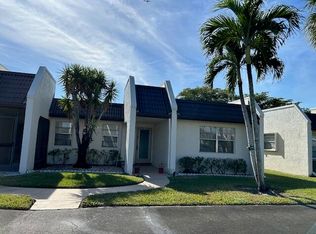 106 Lake Rebecca Dr, West Palm Beach, FL 33411