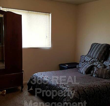 4th image of 3621 Centennial Cir APT 3