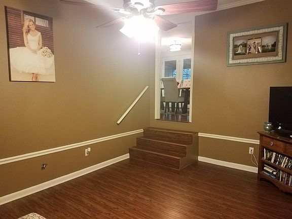3rd image of 610 Columbia Road 43