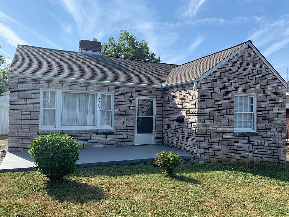 1st image of 2910 Sanders Dr