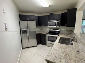 10245 NW 9th Street Cir