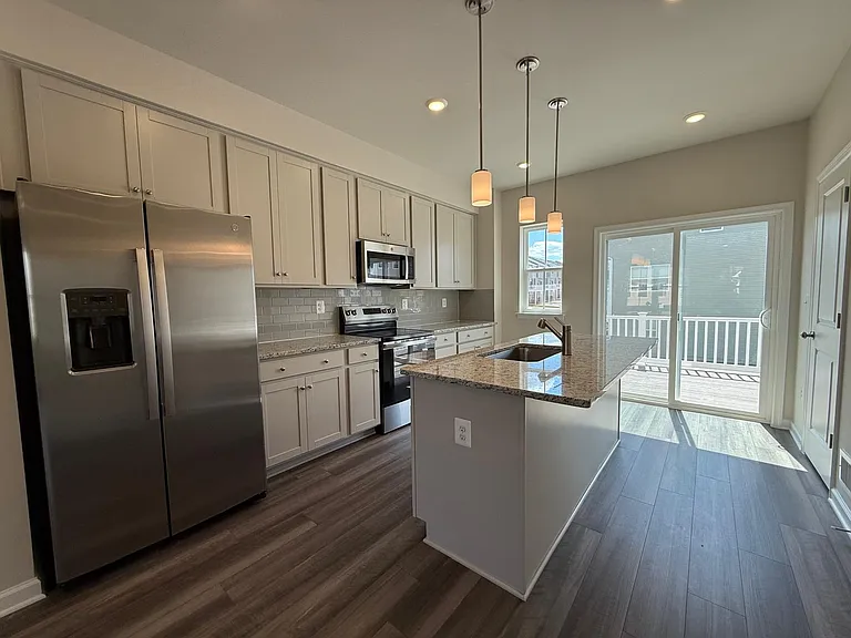 279 Sandy Bottom Cir — Photo 24