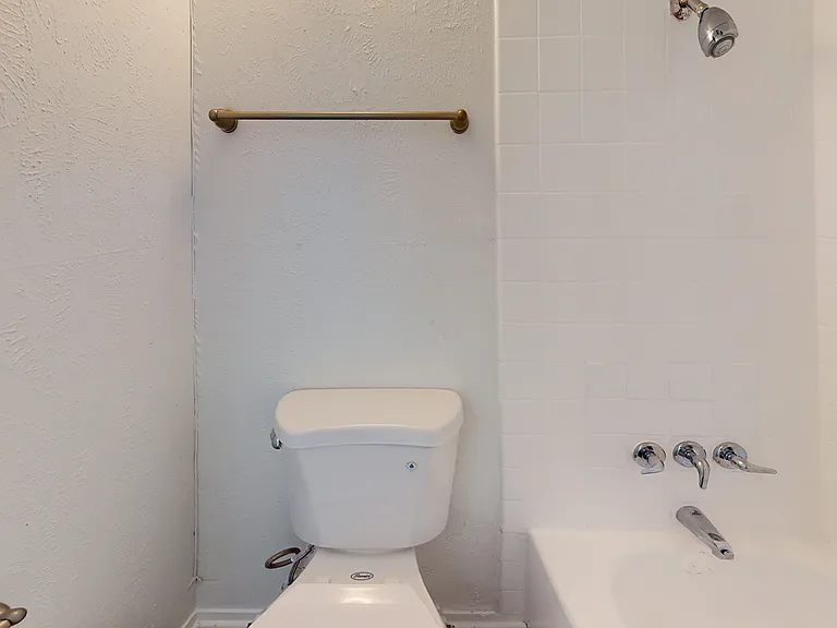 Addison Apartments at the Park — Photo 161