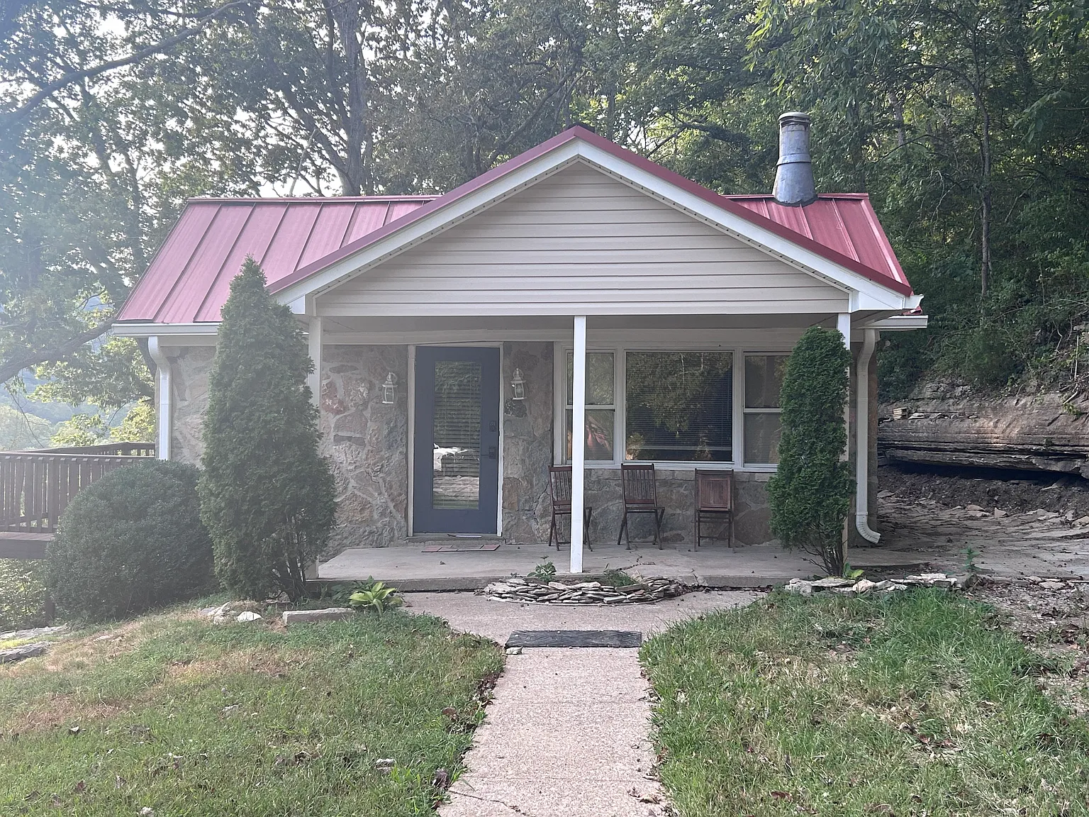 2 bed, 1325 sqft, $1,800 — Photo 1