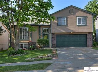 11719 Mary St, Omaha, NE 68164