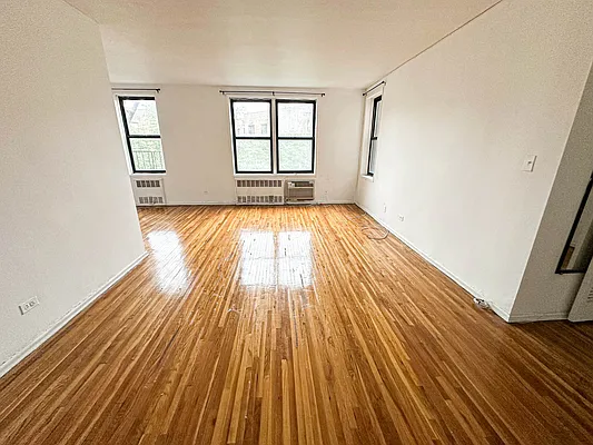 Rented by Showcase Realty | media 1