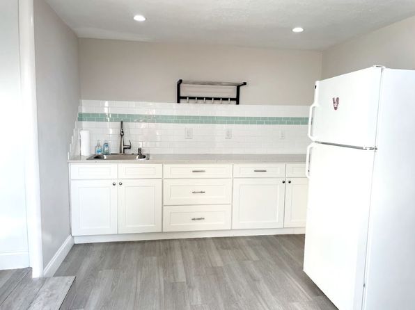 1947 Holman Dr APT A