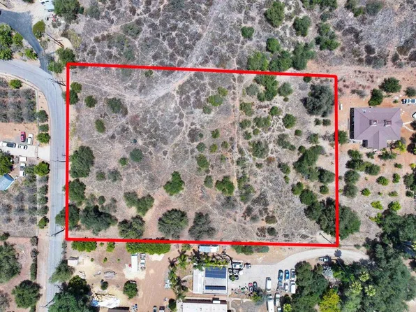 29348 Mactan Rd, Valley Center, CA 92082