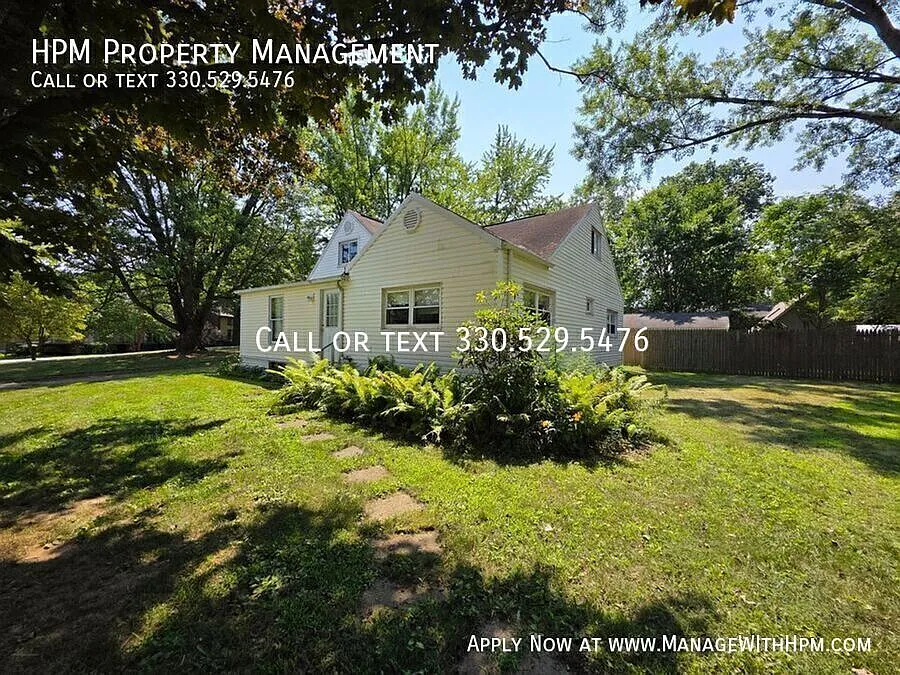 Spacious 3 bedroom home in Coventry township — Photo 2