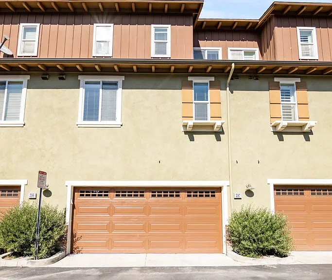 297 Tustin Field Dr — Photo 48