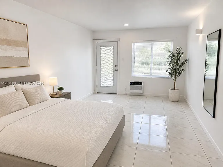 6498 Collins Ave #40 — Photo 1