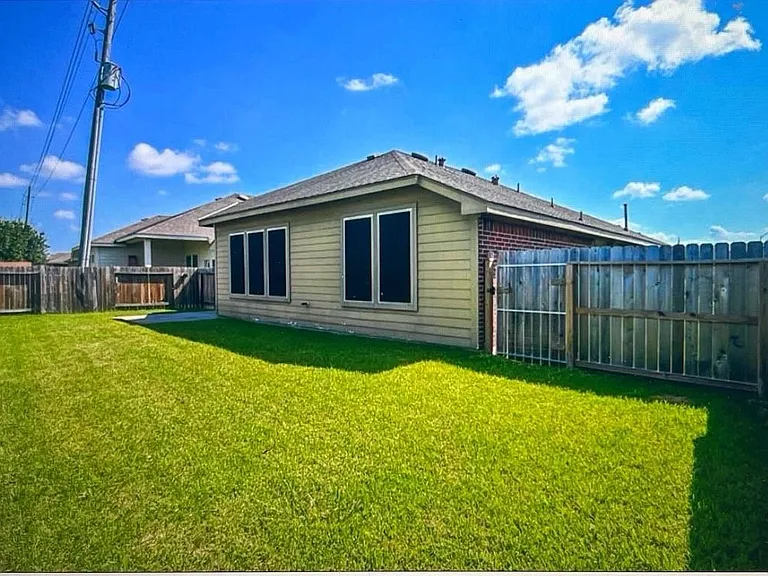 1707 Stieler Dr — Photo 17