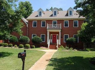 709 Firethorn Rd, Chesapeake, VA 23320