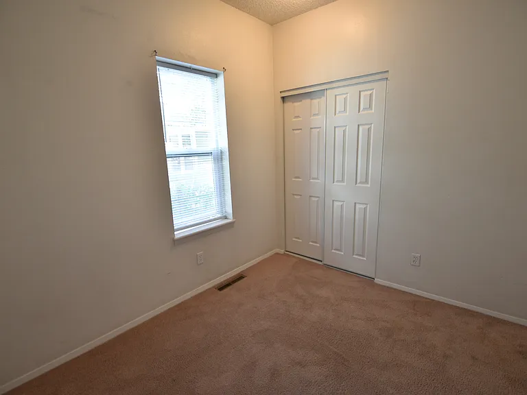 2927 Broadway St #2 — Photo 19
