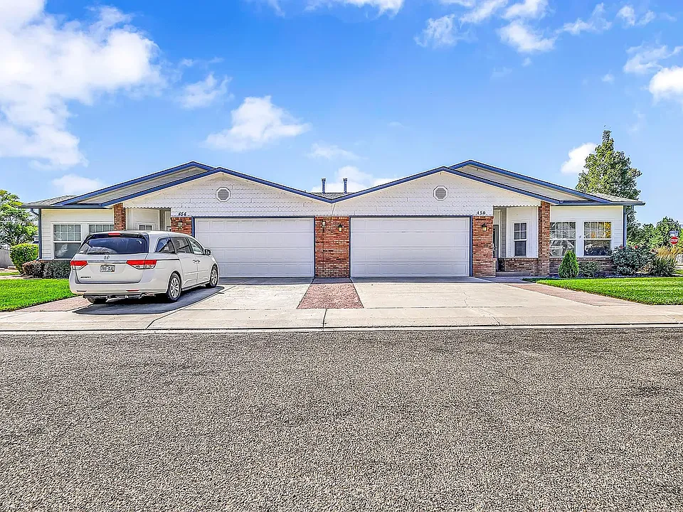 450 Phyllis Dr #450