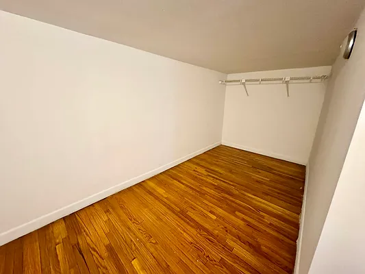 Rented by J PRESTON AND ASSOCIATES INC | media 8