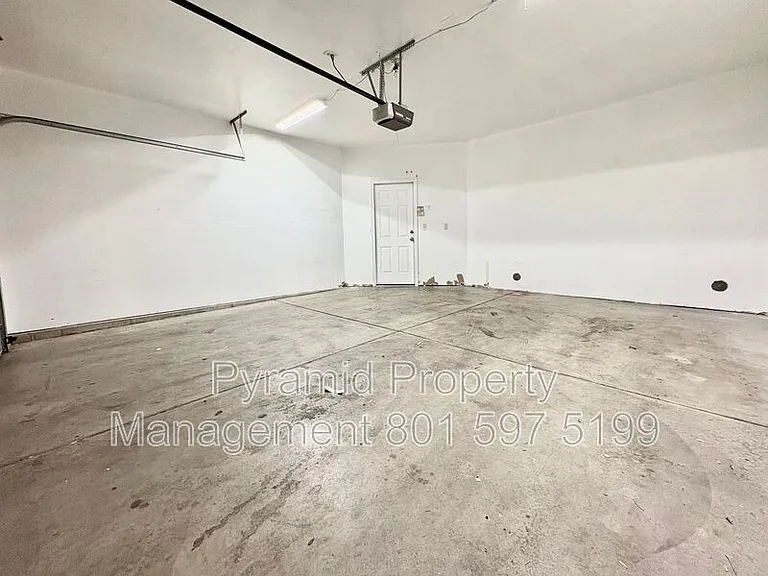 1553 W Vivante Way — Photo 20