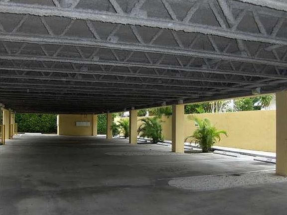 3rd image of 853 SW 2nd St #853