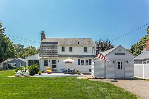 52 Overshores Dr E Photo 1