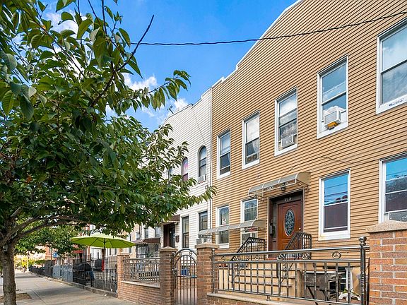 2nd image of 215 Saint Nicholas Ave