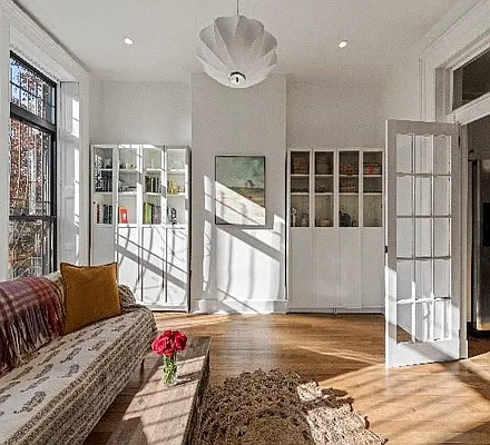 Rented by Safe Harbour Real Estate Group LLC | media 10