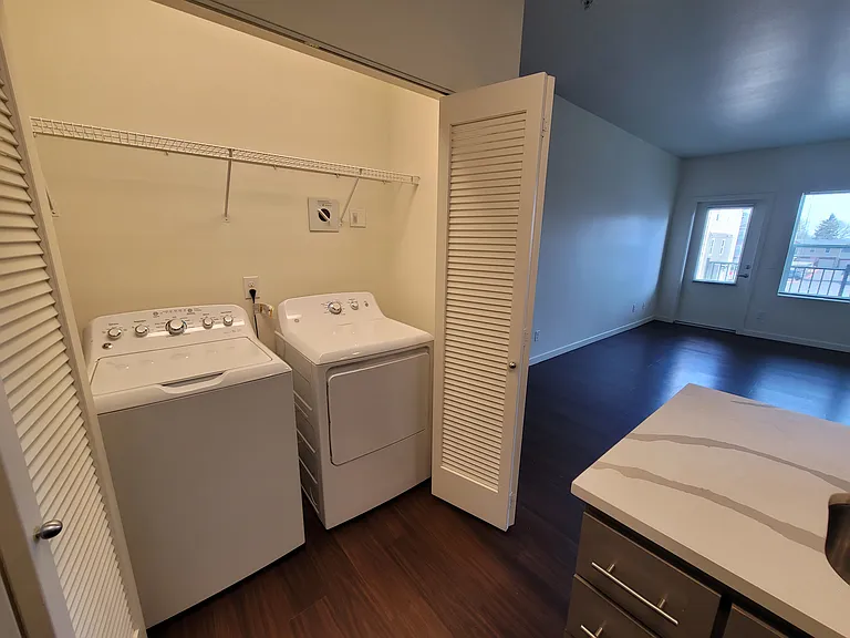 The Lavonne Apartments — Photo 14