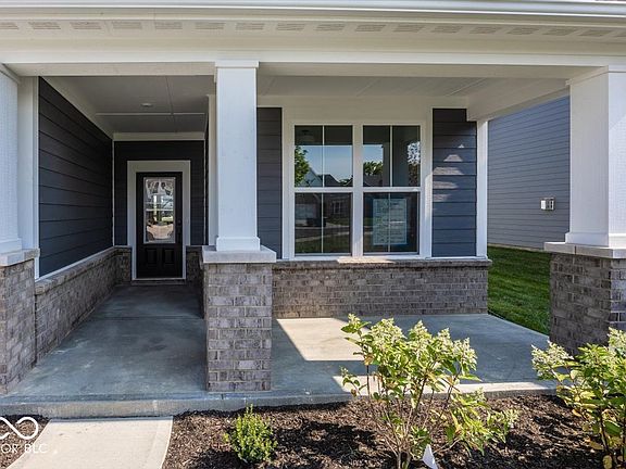 2nd image of 140 Rock Ledge Ct