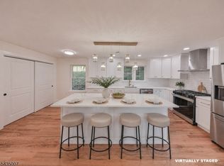 90 Chestnut St, Morristown Town, NJ 07960