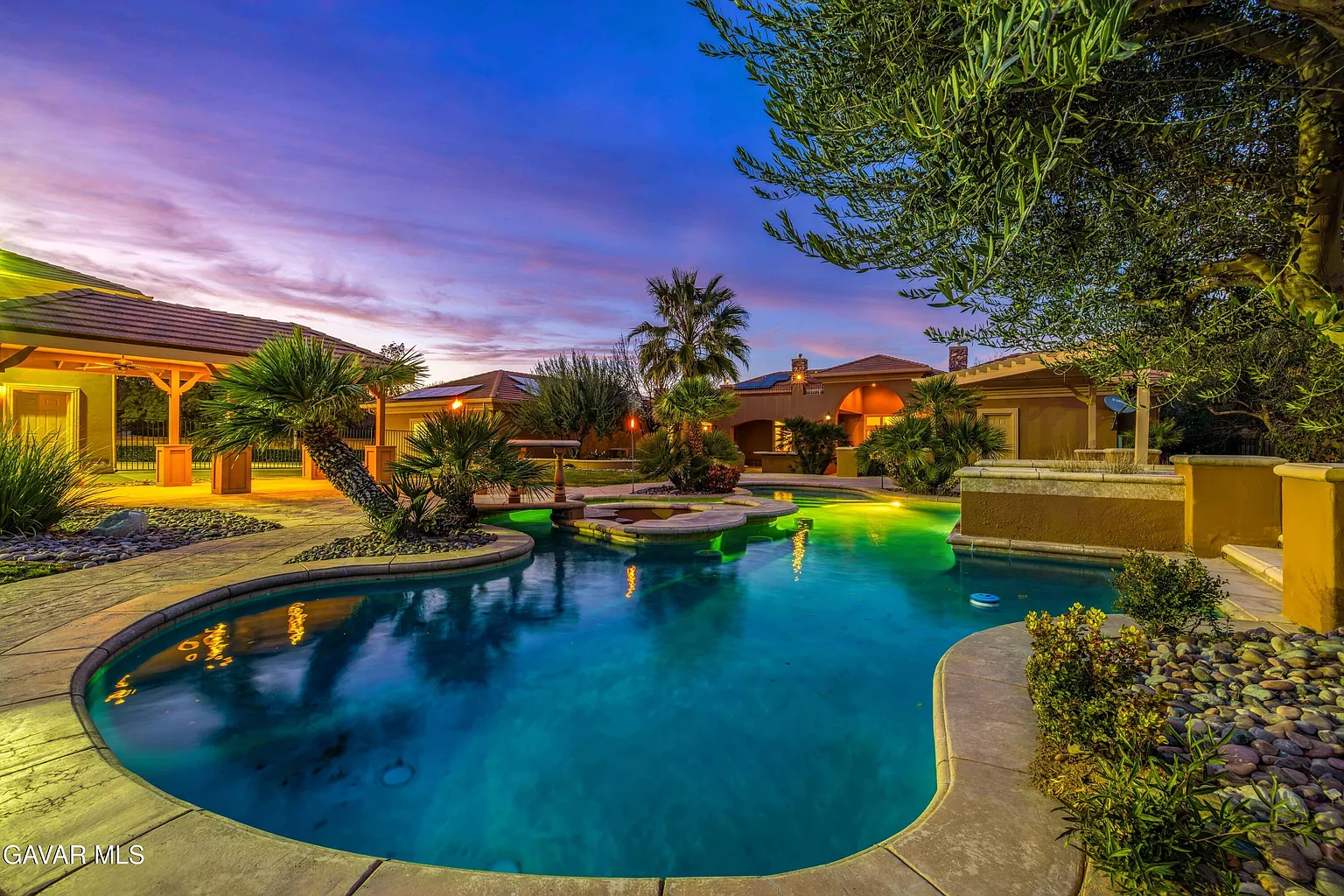 4124 Paddock Way photo 1