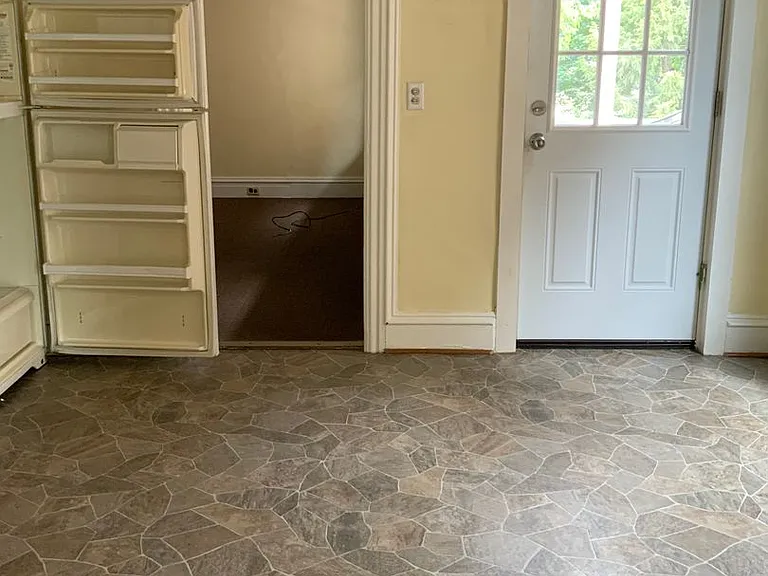 1015 Chestnut St — Photo 2