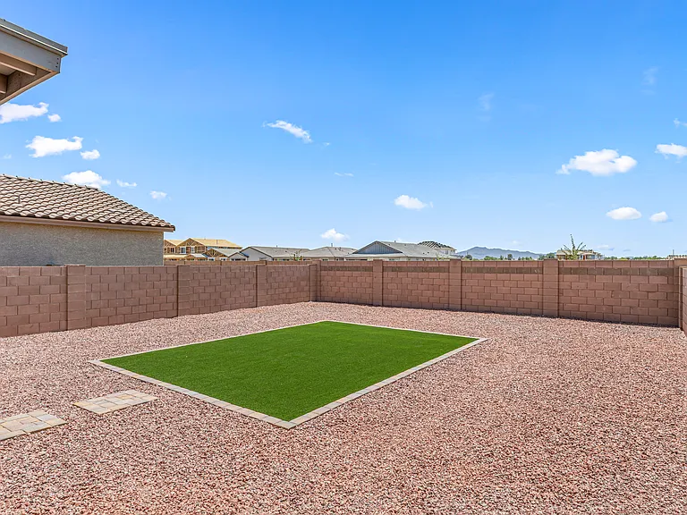 41-Backyard_06102026