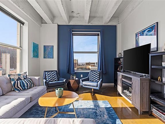 4th image of 21 W 10th St APT 15D