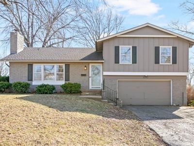 8343 Travis Ln, Overland Park, KS, 66212
