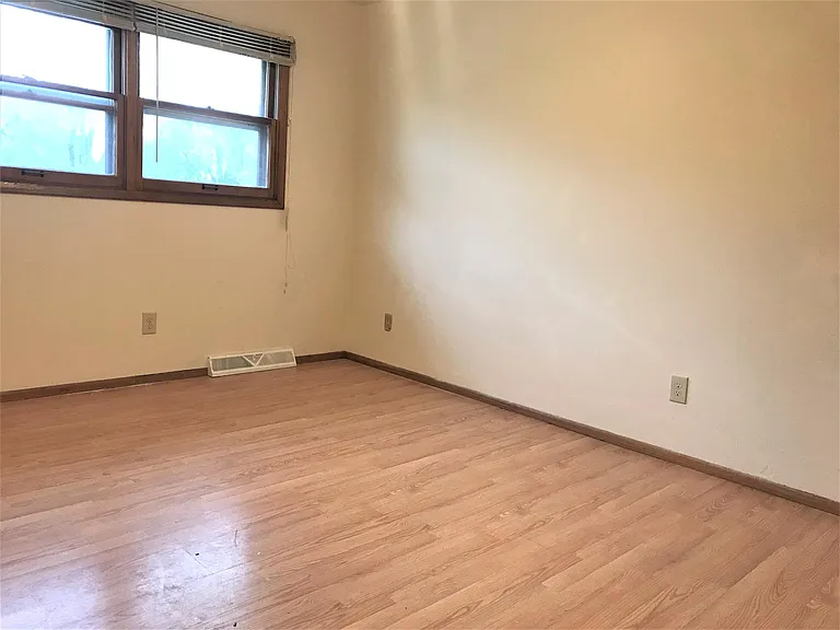 2841 Coolidge St — Photo 11