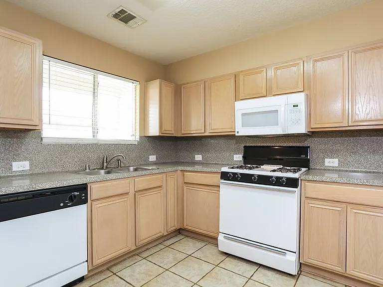 13230 Firebrick Dr — Photo 4