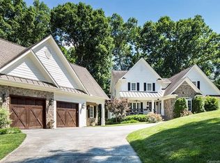 1431 Runnymede Ln, Charlotte, NC 28211