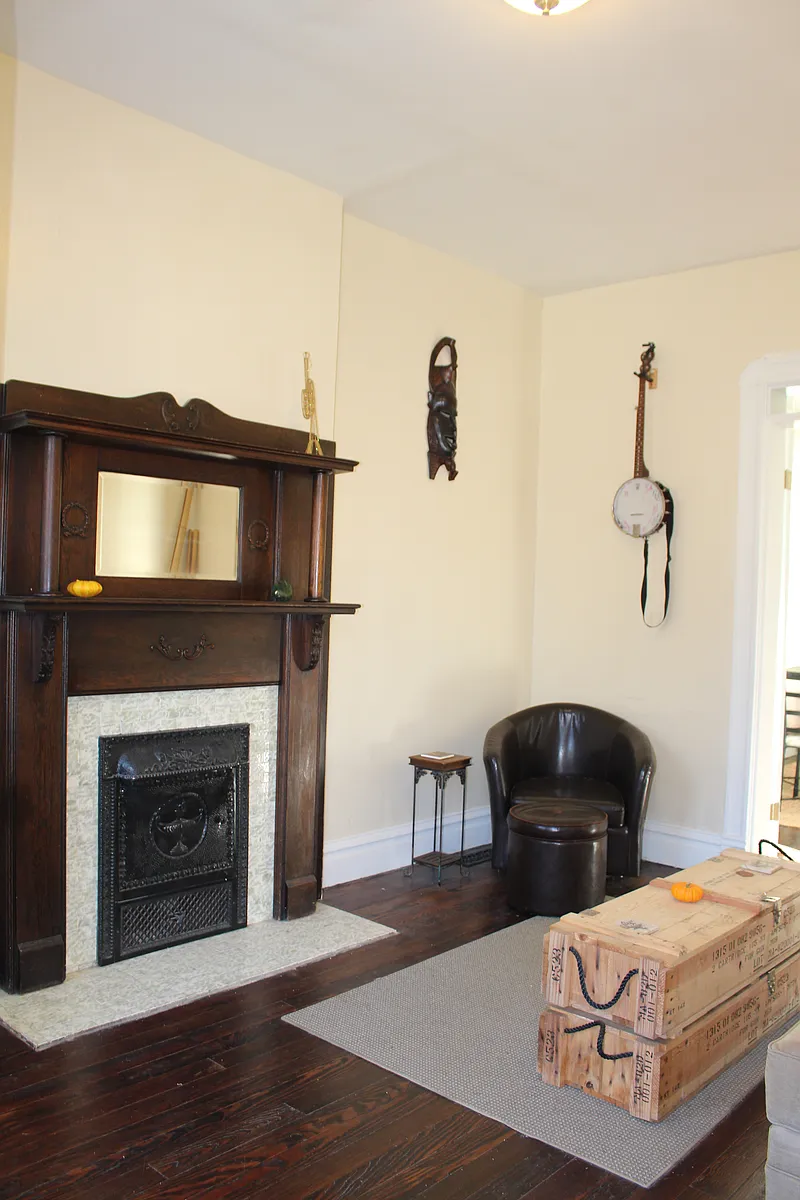 Building Photo - 4384 Gibson Ave #1