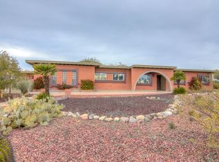 10001 E Lurlene Dr, Tucson, AZ 85730