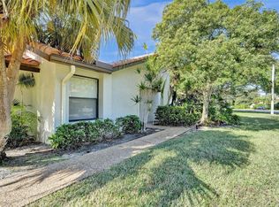 609 Deer Crk, Deerfield Beach, FL 33442
