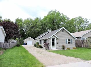 2213 Mount Vernon St, Oshkosh, WI 54901