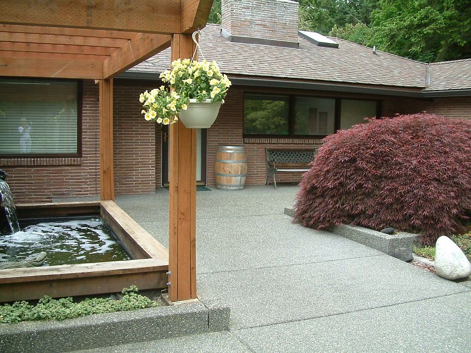 Brinck rambler with basement