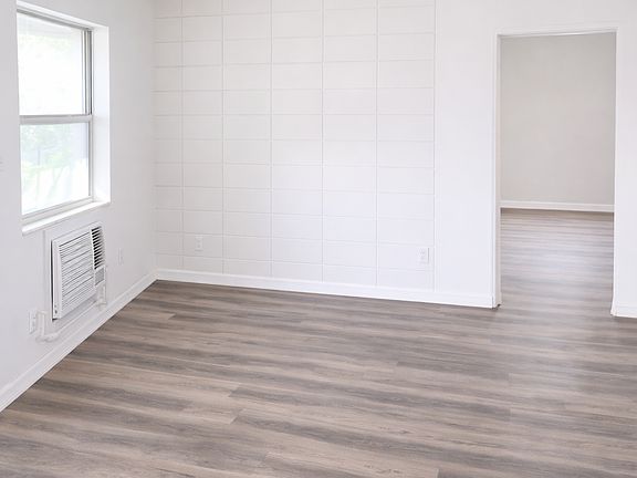 4th image of 6101 10th St N APT 3