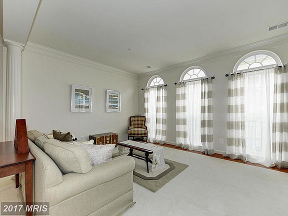 4th image of 5627 Harrington Falls Ln #T