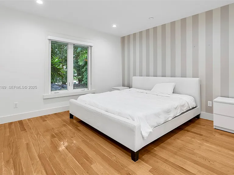415 Rovino Ave — Photo 53