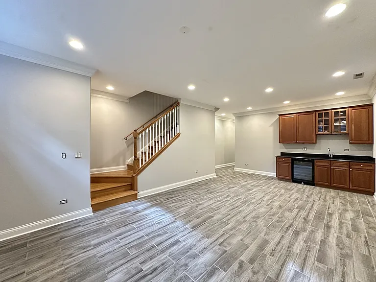 3721 N Clifton Ave #2 — Photo 7