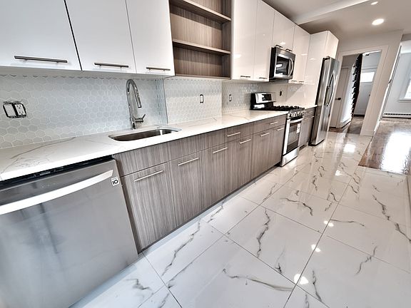 2nd image of 138 Broadway #1E