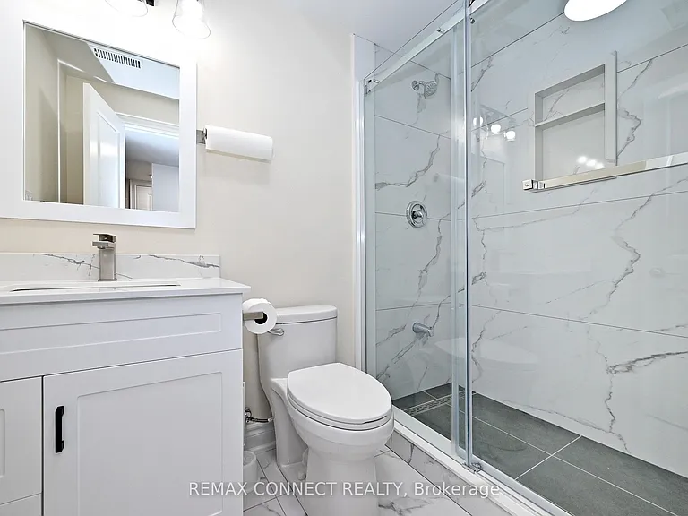 1788 Shelburne St — Photo 32
