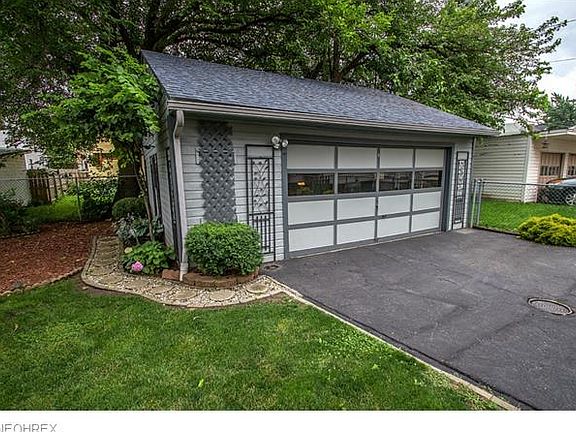 4th image of 1435 Orchard Grove Ave